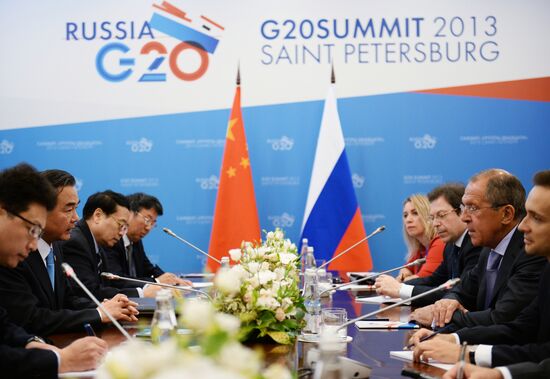 Sergei Lavrov meets with G20 foreign ministers