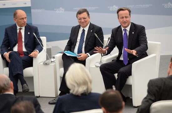 Vladimir Putin meets with Business 20 and Labour 20