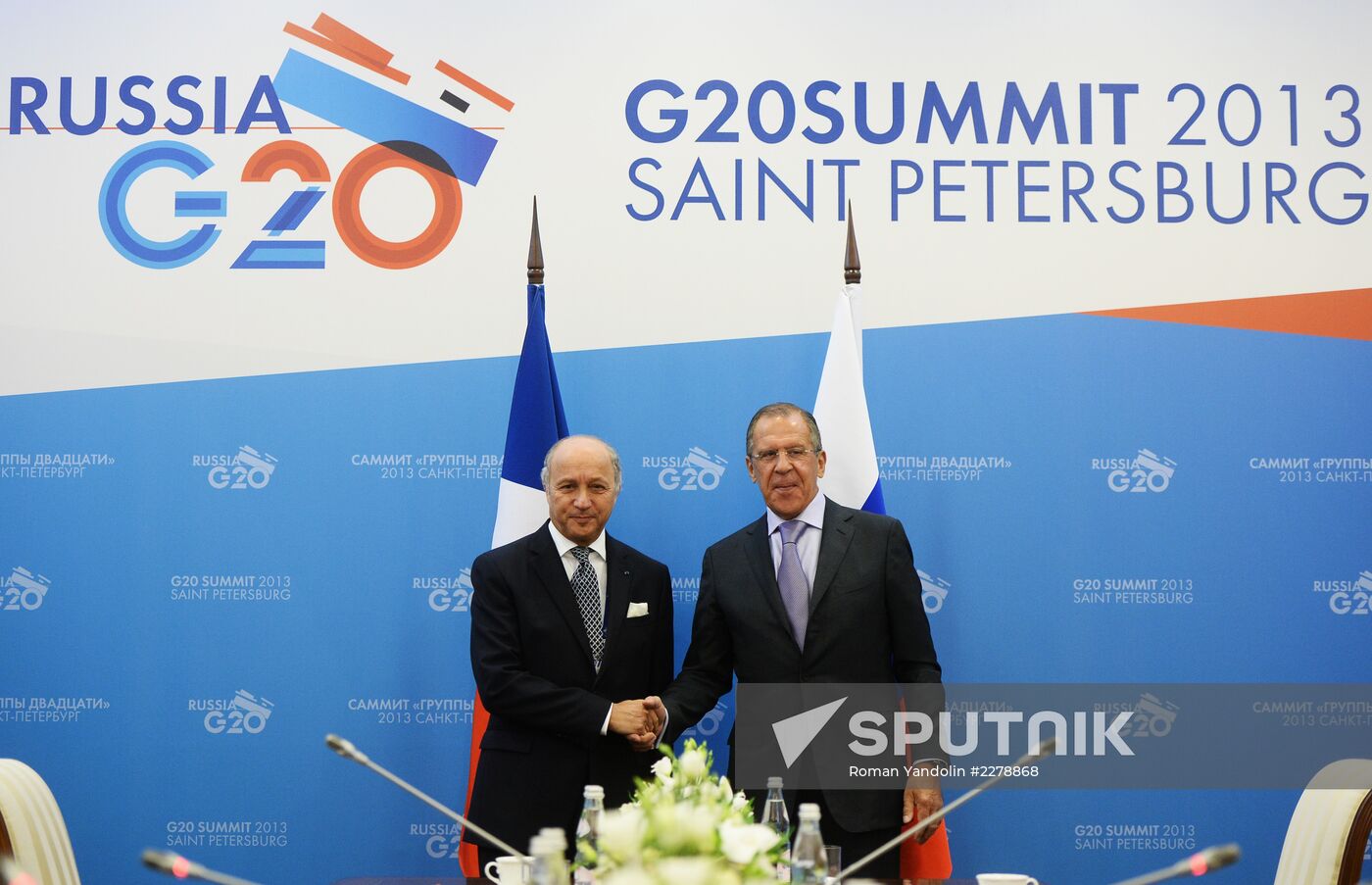 Sergei Lavrov meets with G20 foreign ministers