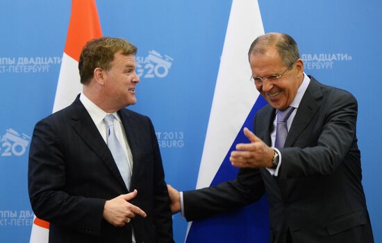 Sergei Lavrov meets with G20 foreign ministers