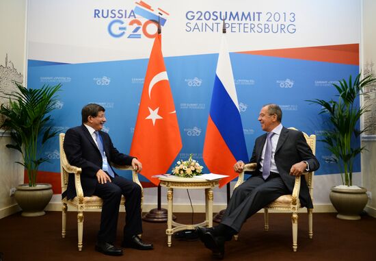 Sergei Lavrov meets with G20 foreign ministers