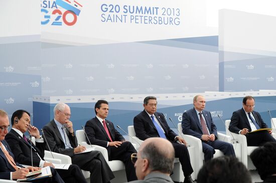 Vladimir Putin meets with Business 20 and Labour 20