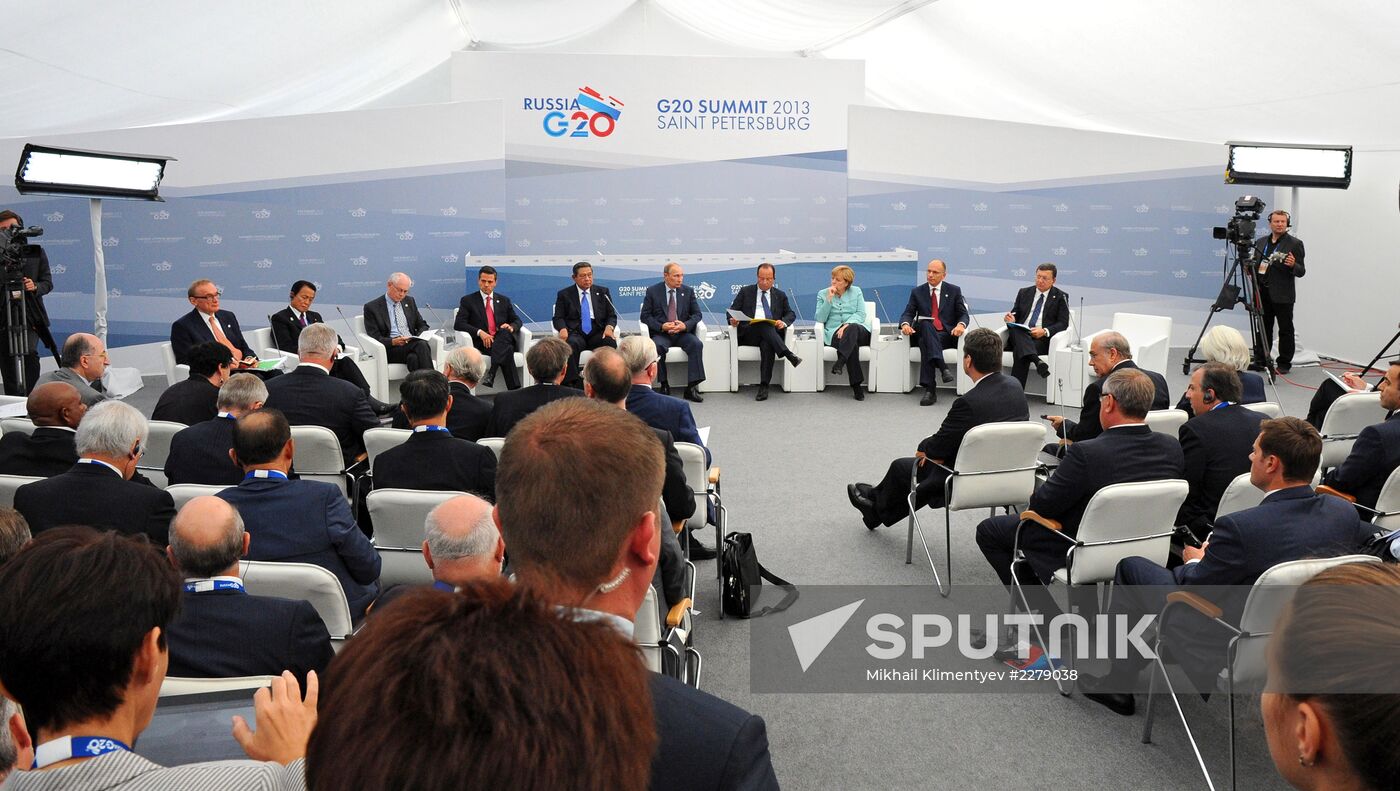 Vladimir Putin meets with Business 20 and Labour 20
