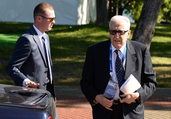 Sergei Lavrov meets with G20 foreign ministers