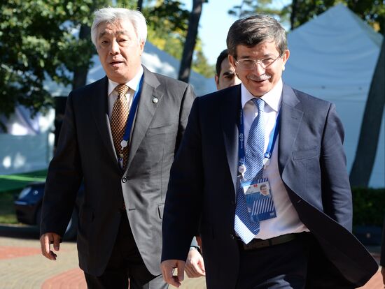 Sergei Lavrov meets with G20 foreign ministers