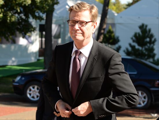 Sergei Lavrov meets with G20 foreign ministers