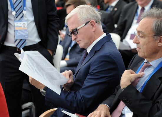 Vladimir Putin meets with Business 20 and Labour 20