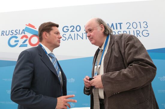 Briefings by G20 Summit participants