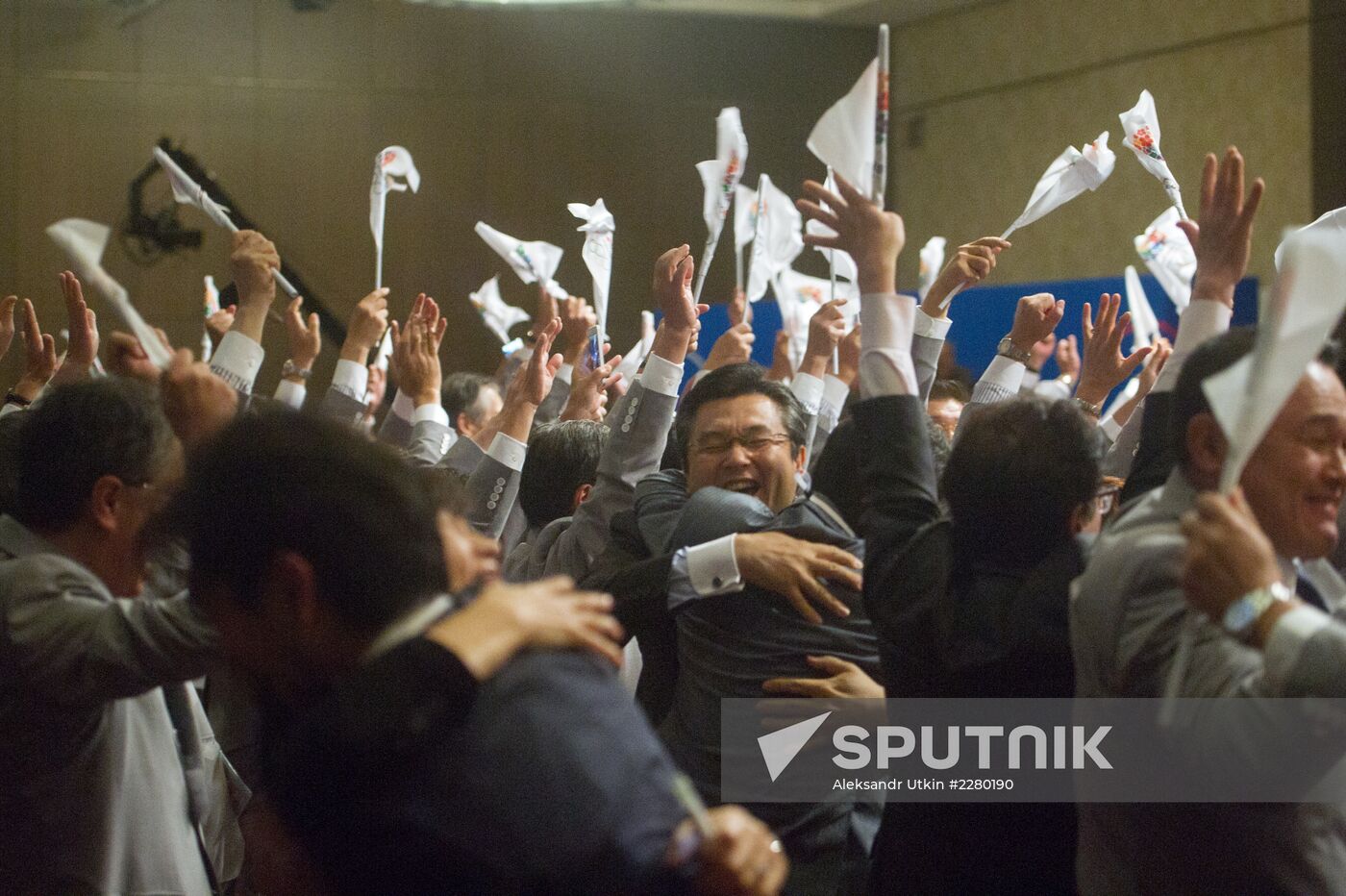 IOC and Japan sign Host City Contract