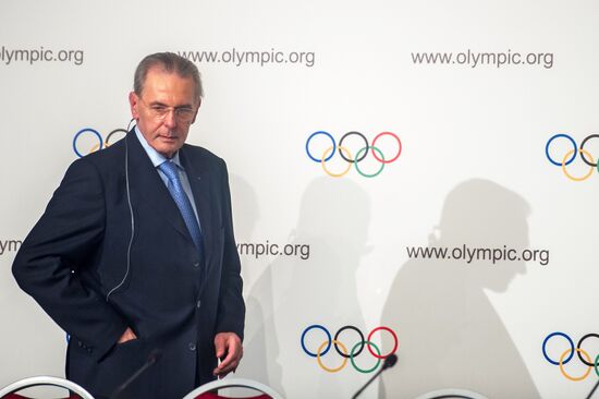 IOC and Japan sign Host City Contract