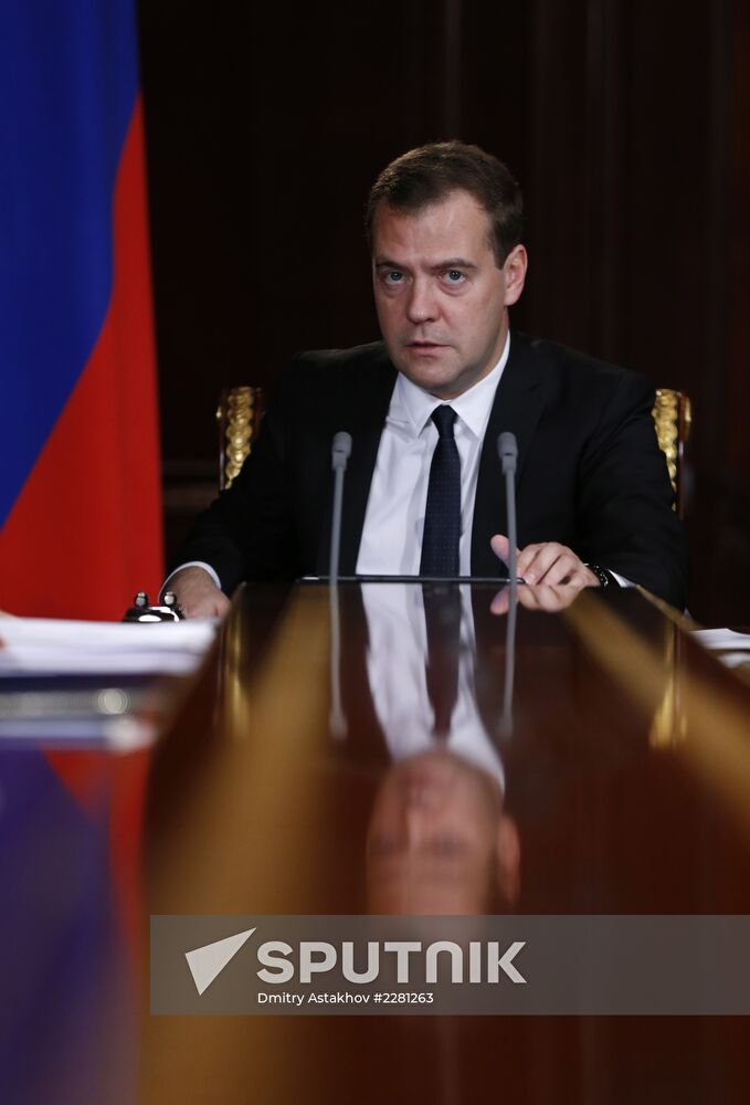 Dmitry Medvedev meets with his deputies