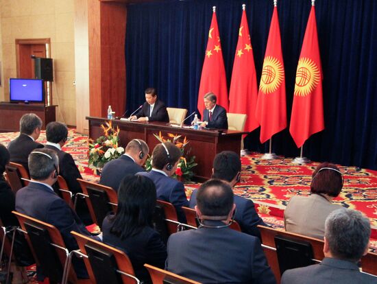 Chinese president on official visit to Kyrgyzstan. Day Two