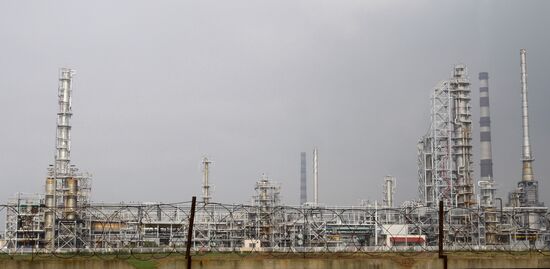 Druzhba refinery and oil pipeline