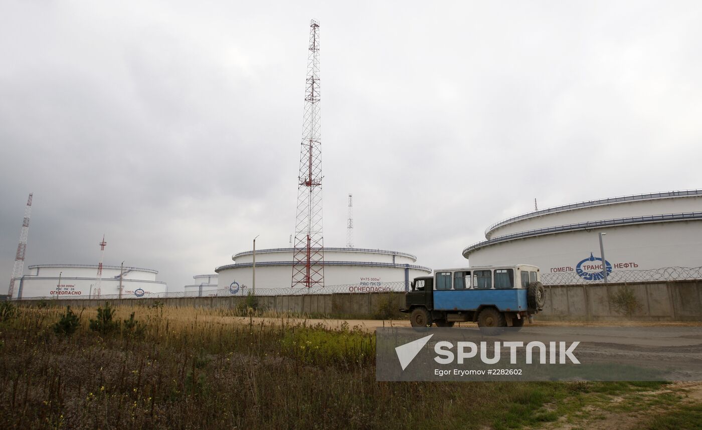 Druzhba refinery and oil pipeline