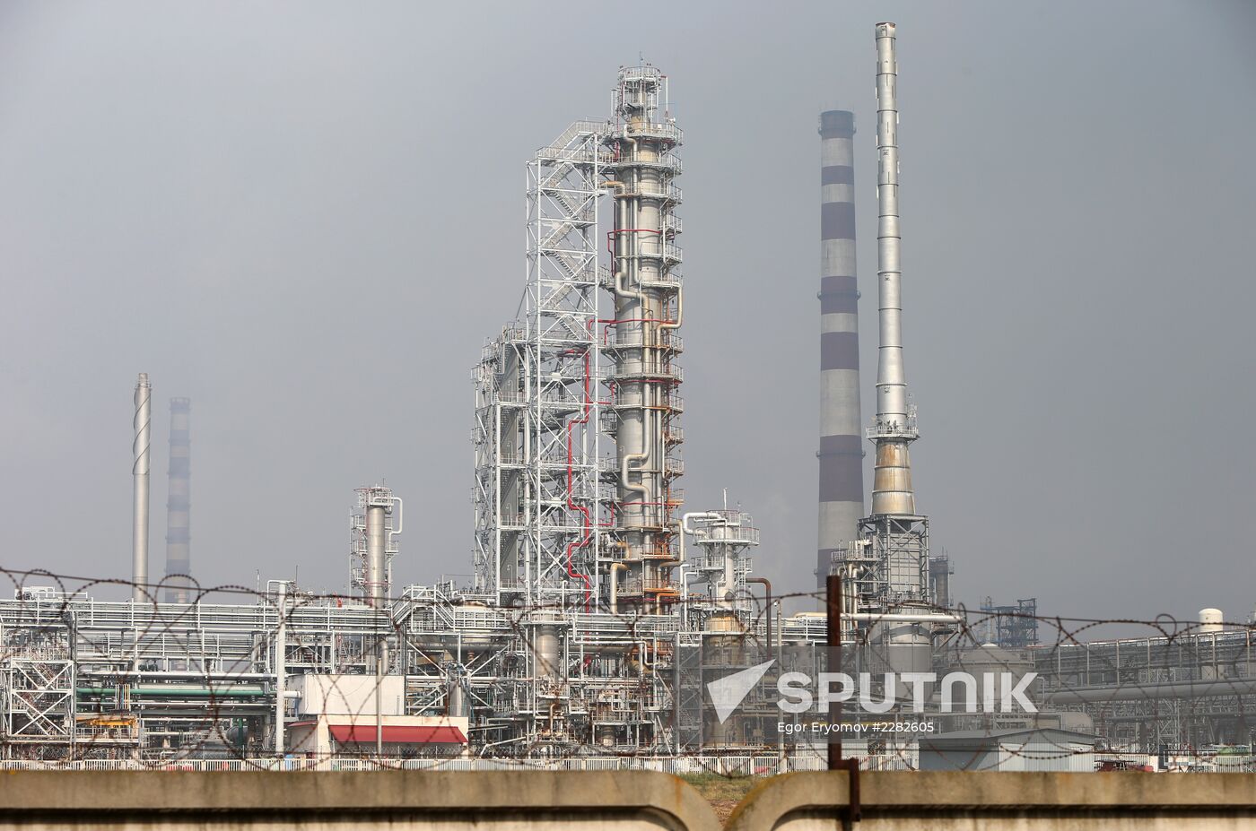 Druzhba refinery and oil pipeline