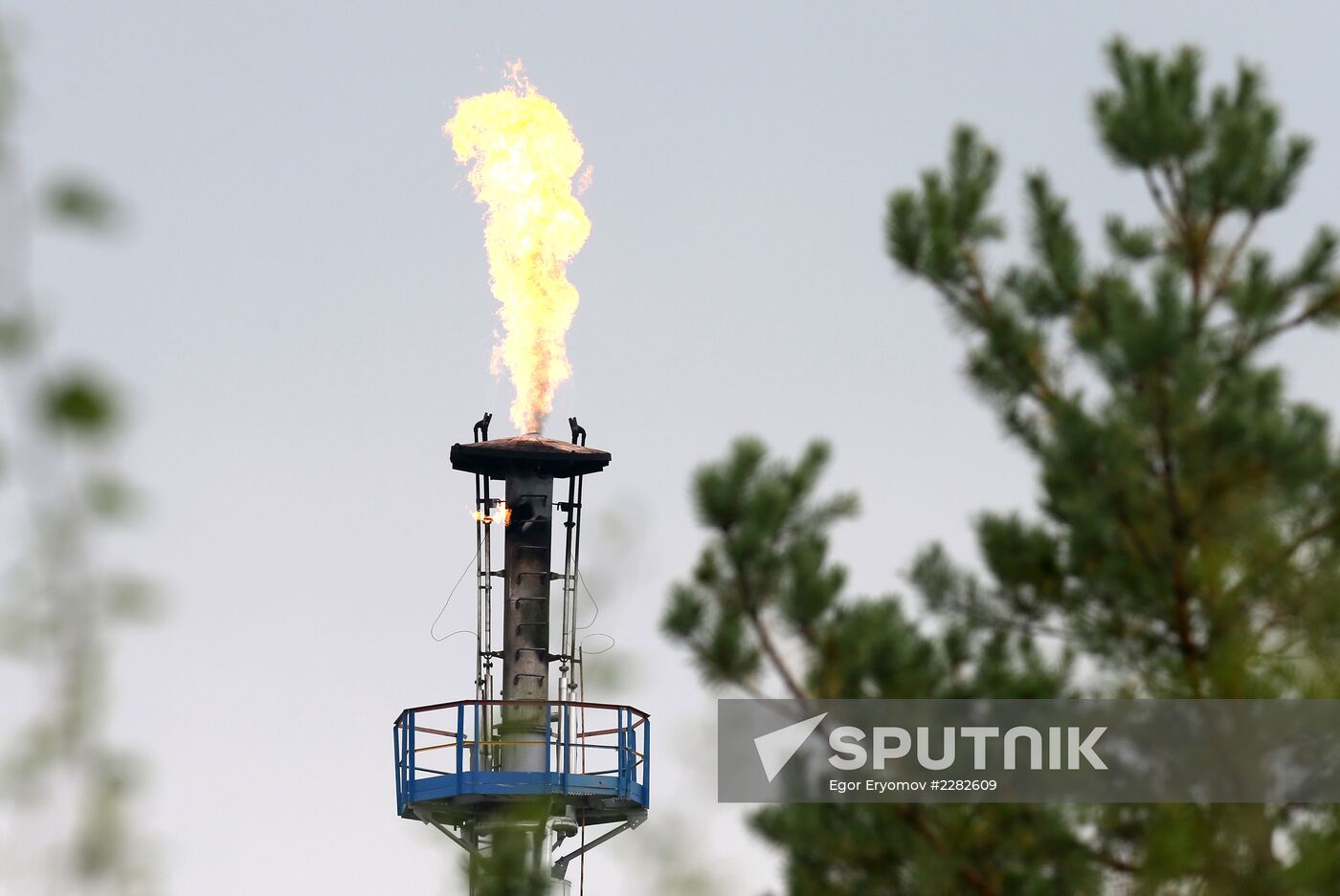 Druzhba refinery and oil pipeline