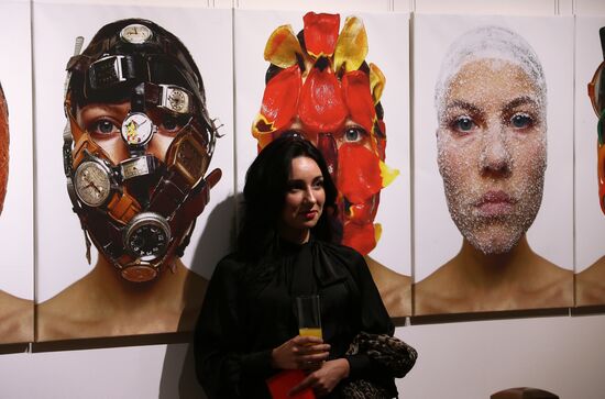 Opening of Moscow photographic salon