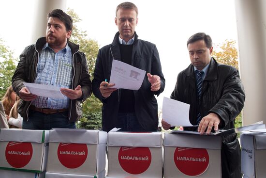 Navalny files court suit to repeal Moscow mayoral vote