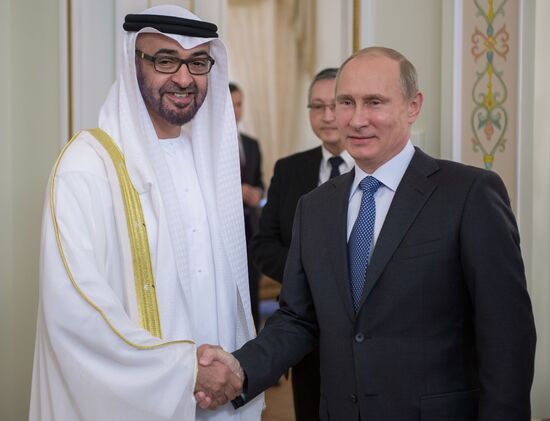 Vladimir Putin meets with Mohammed bin Zayed Al Nahyan