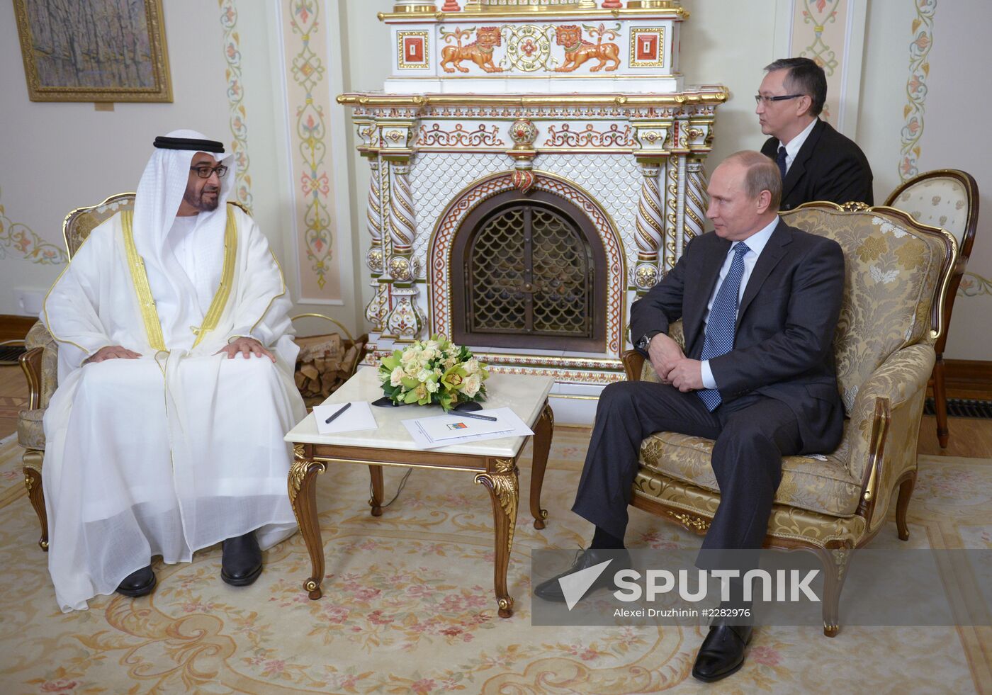 Vladimir Putin meets with Mohammed bin Zayed Al Nahyan