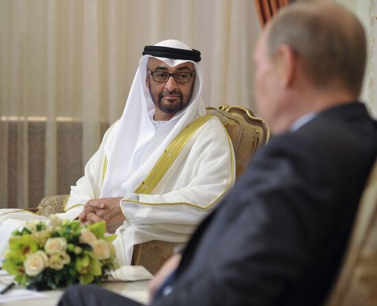 Vladimir Putin meets with Mohammed bin Zayed Al Nahyan