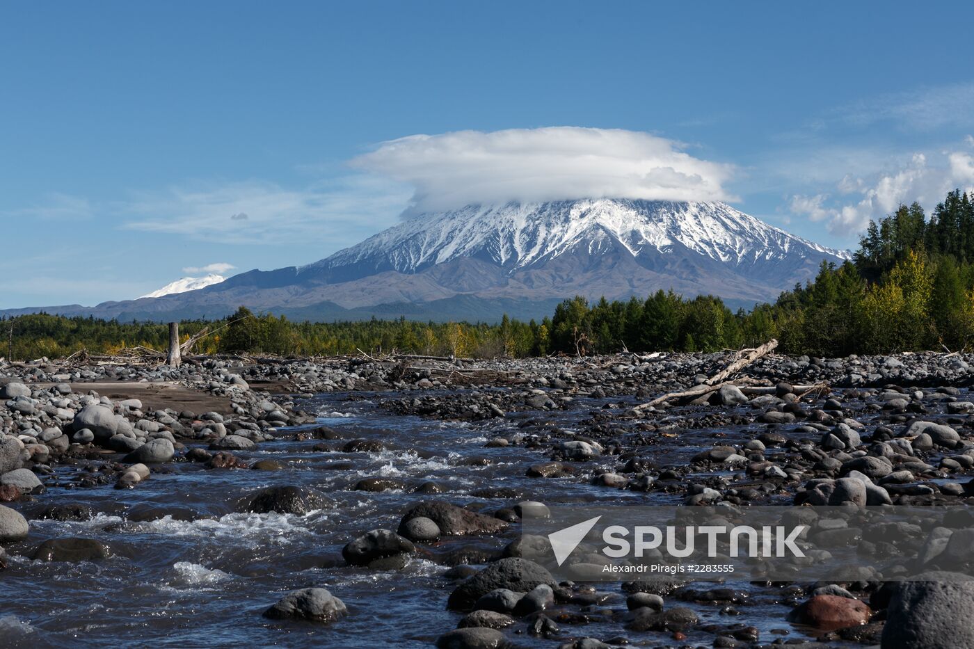 Volcanoes of Kamchatka nature park