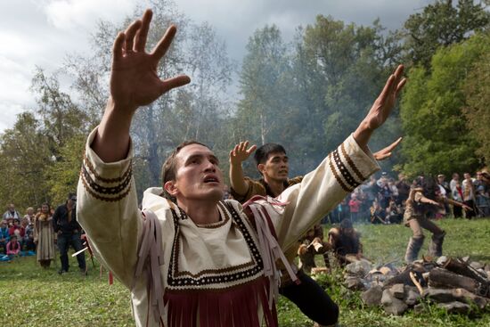 Alhalalalai ritual holiday in Kamchatka