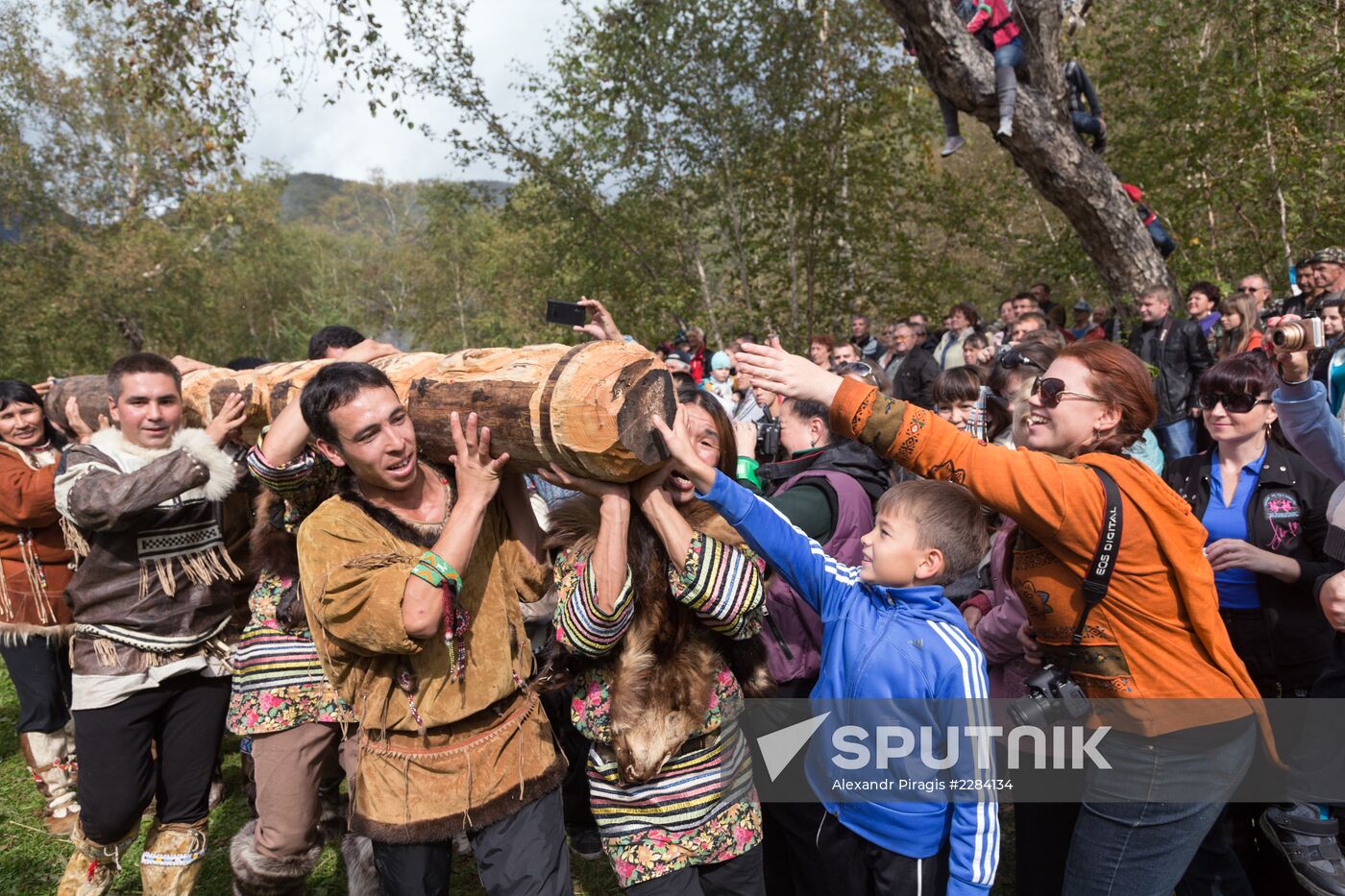 Alhalalalai ritual holiday in Kamchatka