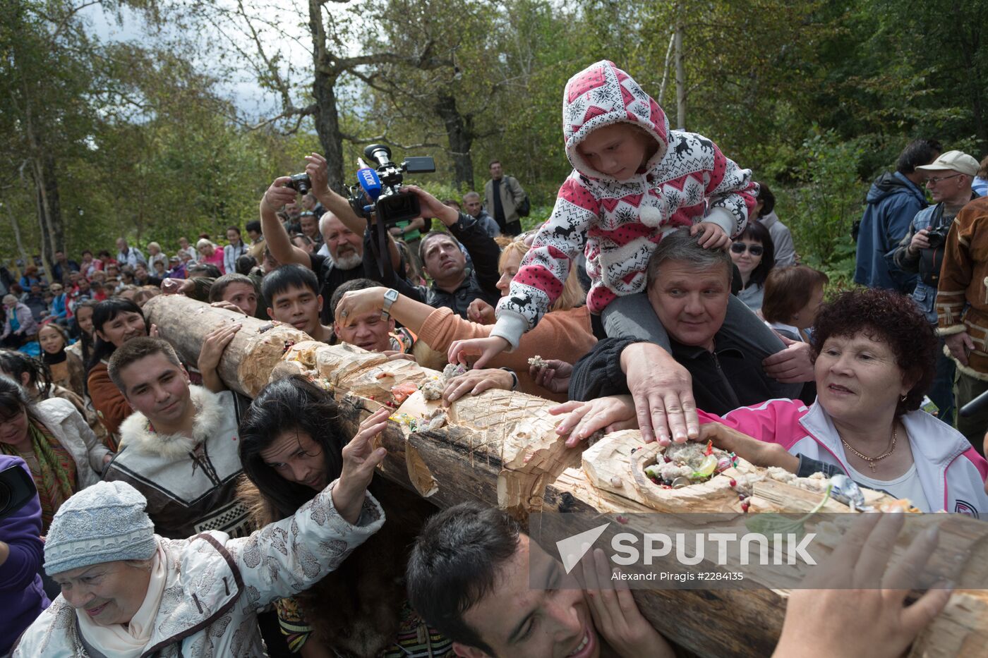 Alhalalalai ritual holiday in Kamchatka