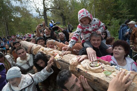 Alhalalalai ritual holiday in Kamchatka