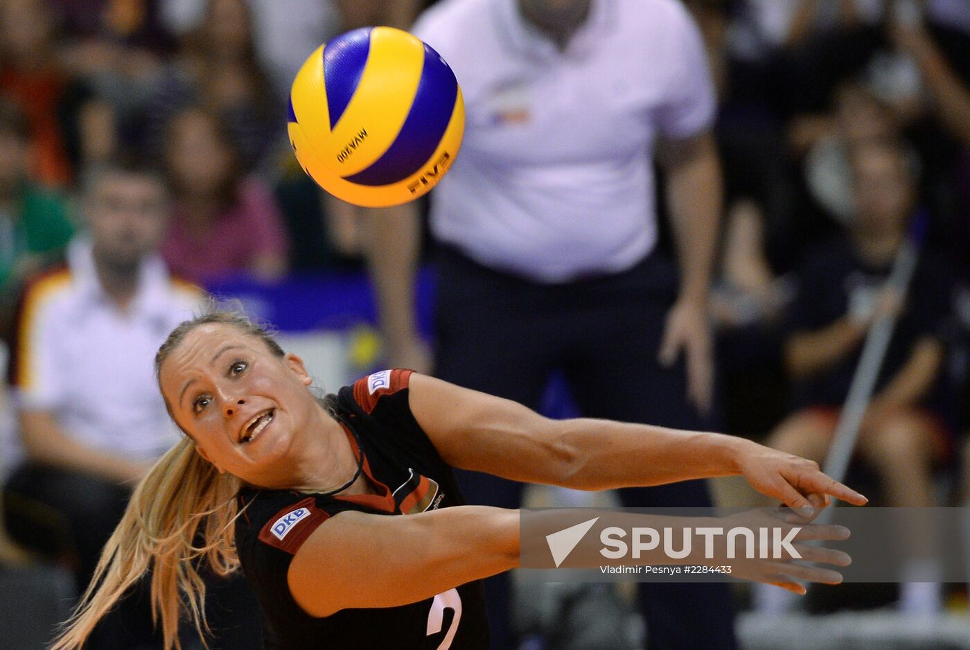 European Women's Volleyball Championship. Finals