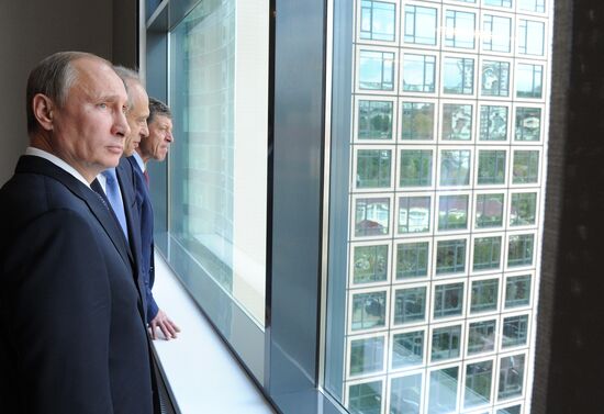 Vladimir Putin visits Russian International Olympic University