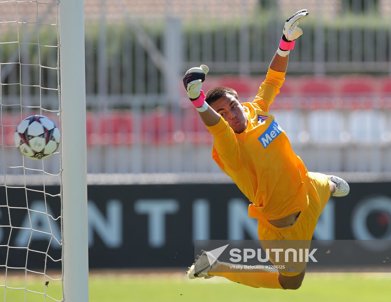 Football. Junior Champions League. Atletico vs. Zenit