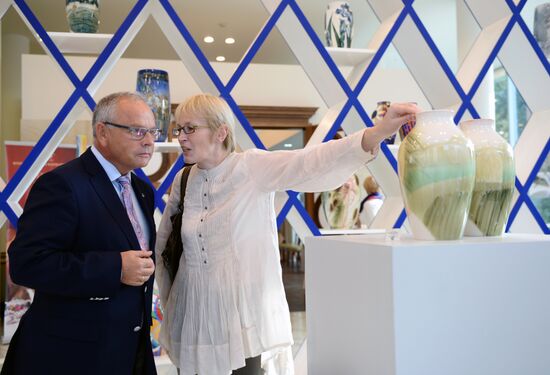 Opening of Images of Russia exhibition and sale