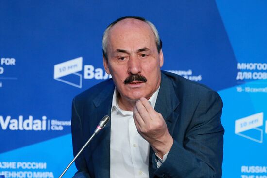 Svetlana Mironyuk at meeting of Valdai Discussion Club