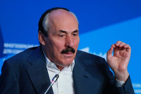 Svetlana Mironyuk at meeting of Valdai Discussion Club