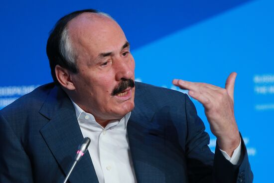 Svetlana Mironyuk at meeting of Valdai Discussion Club