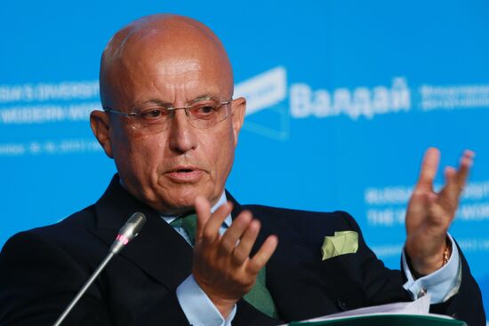 Svetlana Mironyuk at meeting of Valdai Discussion Club