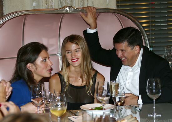 Vadim Zakharov's exhibition kick-off dinner