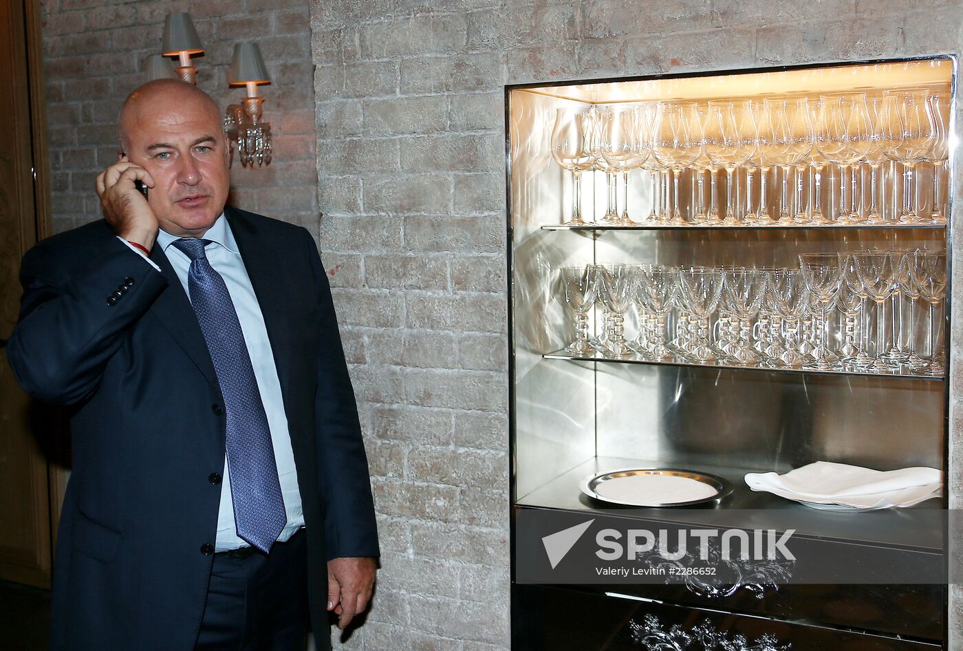 Vadim Zakharov's exhibition kick-off dinner