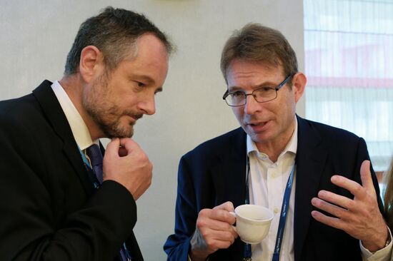 Svetlana Mironyuk at meeting of Valdai Discussion Club