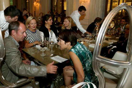 Vadim Zakharov's exhibition kick-off dinner