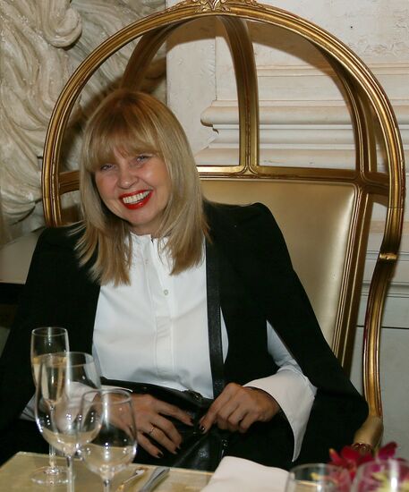 Vadim Zakharov's exhibition kick-off dinner