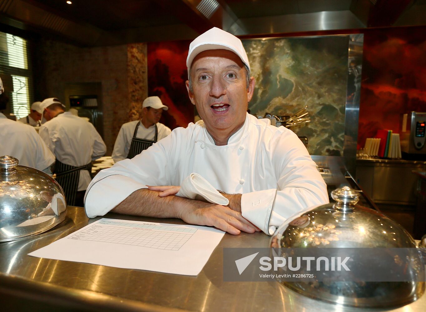 Vadim Zakharov's exhibition kick-off dinner