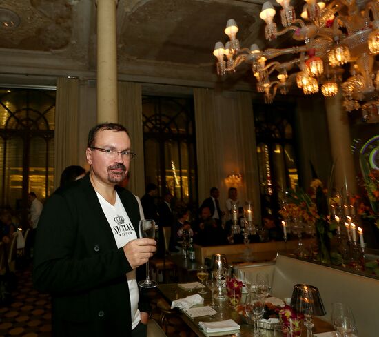 Vadim Zakharov's exhibition kick-off dinner