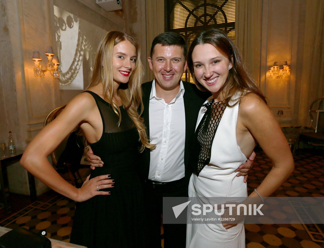 Vadim Zakharov's exhibition kick-off dinner