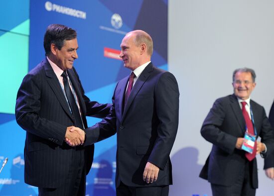Svetlana Mironyuk at meeting of Valdai Discussion Club