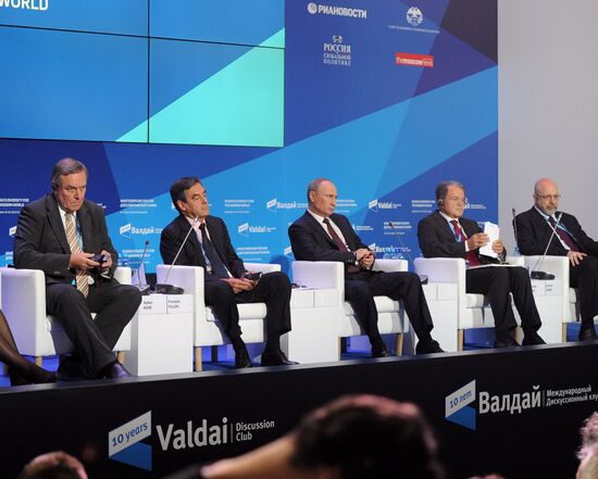 Svetlana Mironyuk at meeting of Valdai Discussion Club