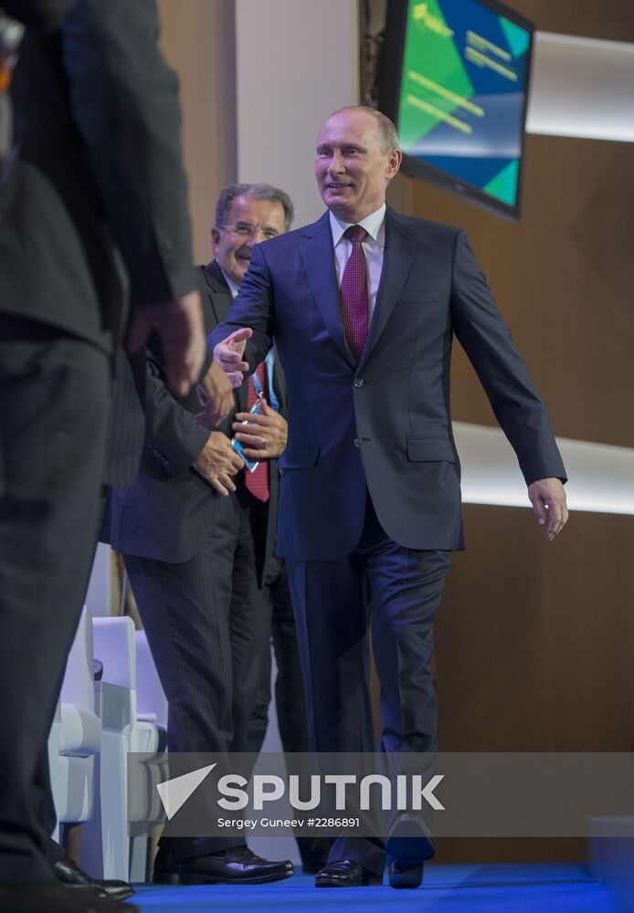 Svetlana Mironyuk at meeting of Valdai Discussion Club