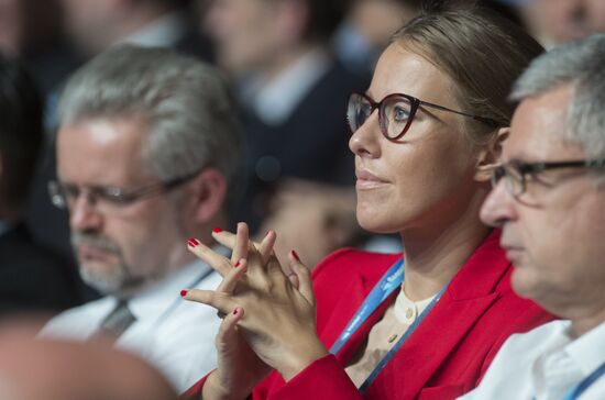 Svetlana Mironyuk at meeting of Valdai Discussion Club